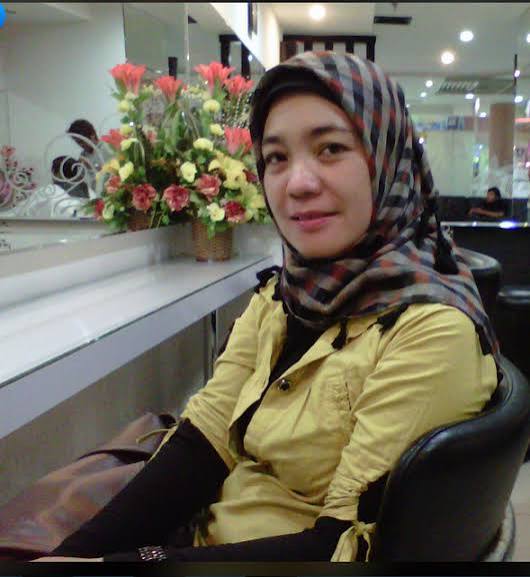 Dr. Dahniarti Hasana, S.H., M.Kn.